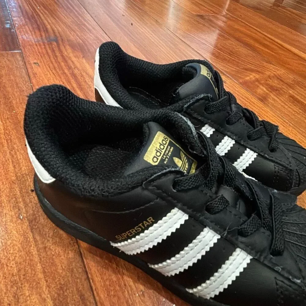 Adidas Superstar Toddler Sneakers “Black/White” — Size 9K